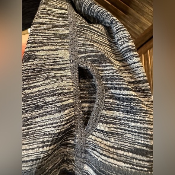 ZYIA Active Split Back Long Sleeve Top - Picture 9 of 9